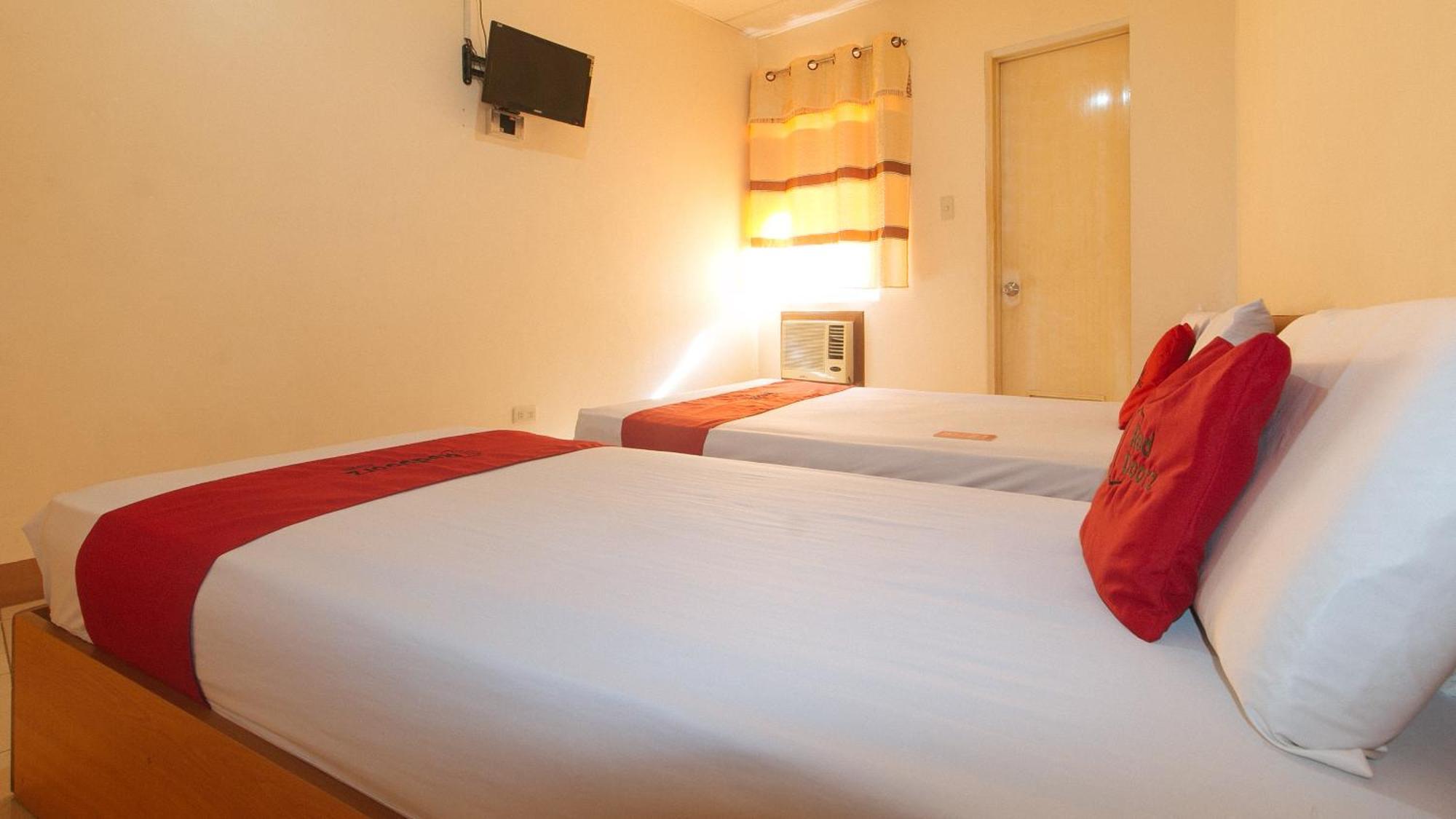Reddoorz @ Asiana Pension Inn Mandaue City Exterior photo